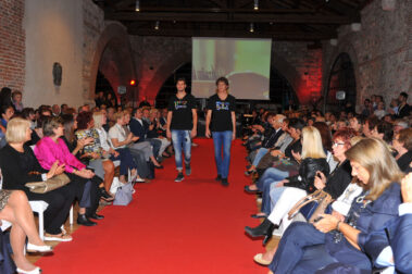 Lazise Fashion by Night